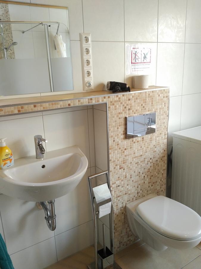 Aaron - Privatunterkunft Magdeburg Kültér fotó
