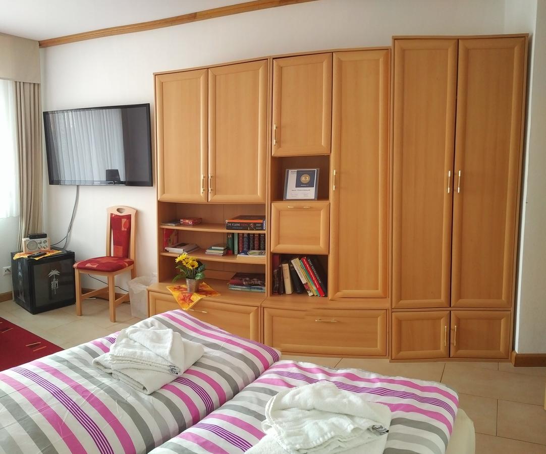 Aaron - Privatunterkunft Magdeburg Kültér fotó